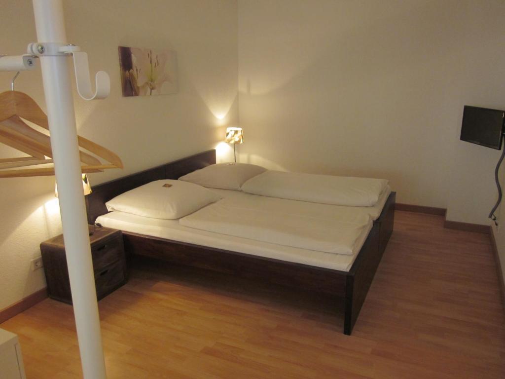 Hotel Waldesruh Dusseldorf Room photo